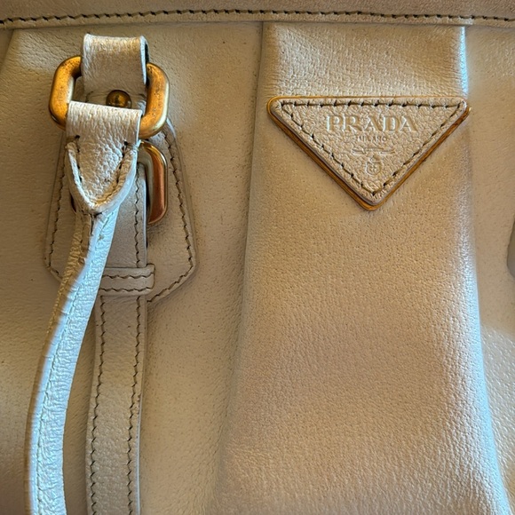 AUTHENTIC PRADA White leather bag - Picture 9 of 12